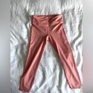 Gap Crop Leggings w/ V cut waist